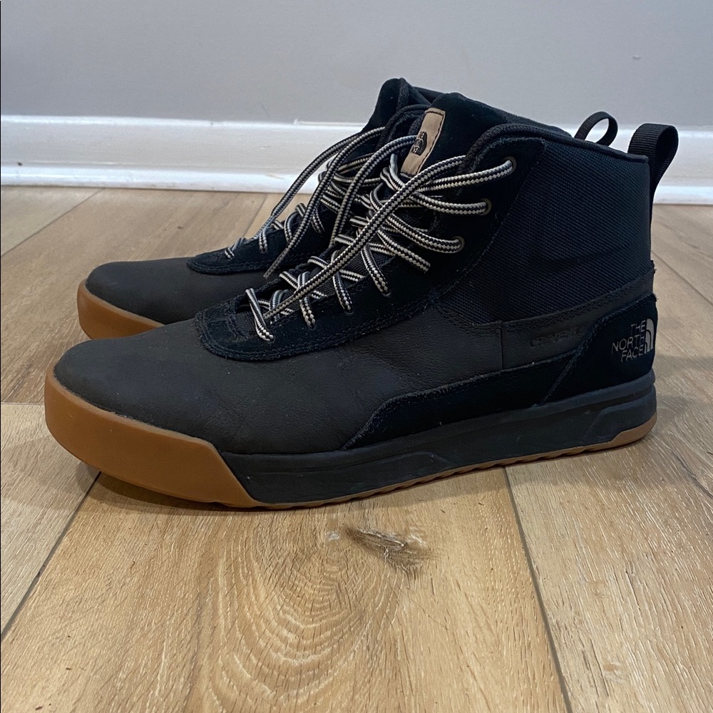 The North Face Men's Black and Tan Waterproof Sneakers-Boots Size 11